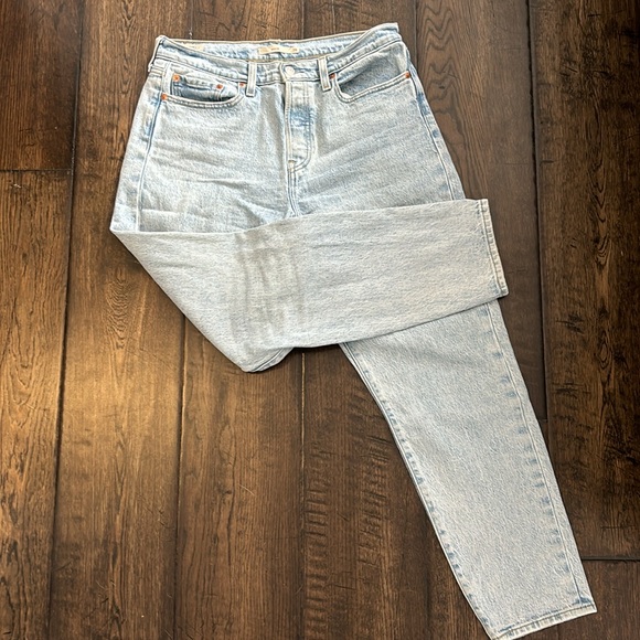 VINTAGE LEVI’S JEANS - Picture 2 of 5